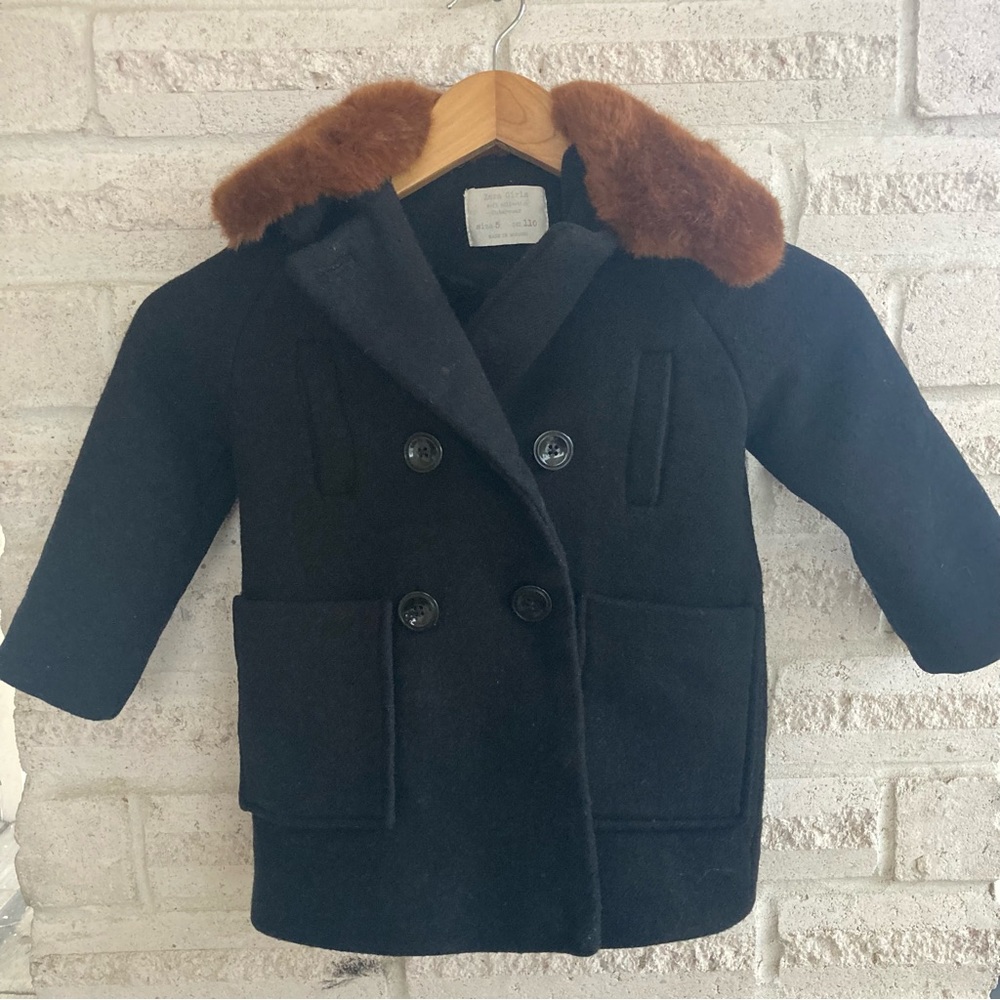 Zara Girls size 5, Black Winter Coat, w/brown Faux Fur Collar, EUC